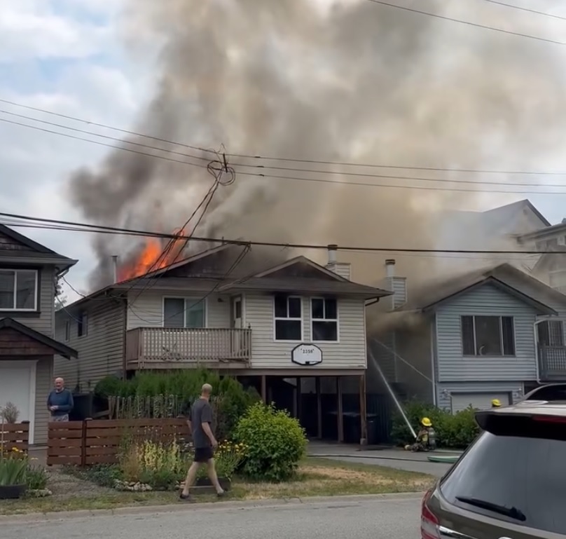 fire-Port-Coquitlam-spreads