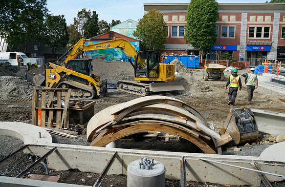 leigh-square-construction-fall